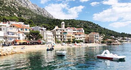 Asunto Marina - 5 m rannalta