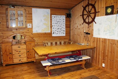 Two bedroom cabin Sea and Mountain view