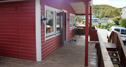 Two bedroom cabin Sea and Mountain view