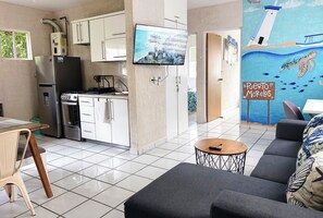 TV, Netflix, streaming services, music library