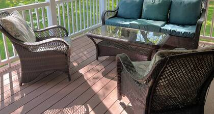 Charming 3 Bedroom Home, Centrally Located In The Heart Of Acadia National Park.