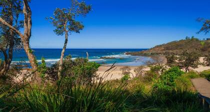 Täysin sijoitettu rantahotelli - hyvä sijainti merinäköalalla