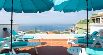 Luxusvilla mit Panoramameerblick