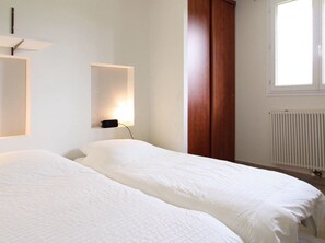 5 Schlafzimmer, Bügeleisen/Bügelbrett, Reisekinderbett, kostenloses WLAN