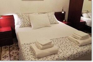 1 Schlafzimmer, Bügeleisen/Bügelbrett, kostenloses WLAN, Bettwäsche