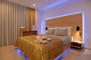 3 bedrooms, in-room safe, iron/ironing board, free WiFi