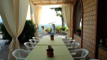 Ristorazione all'aperto