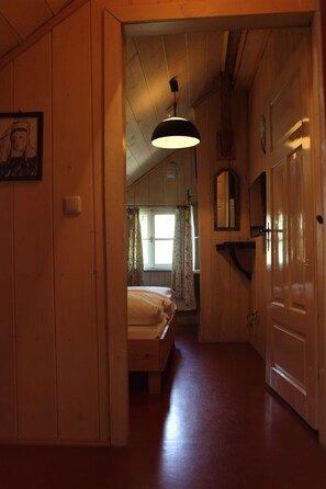 4 Schlafzimmer, Reisekinderbett, WLAN, Bettwäsche