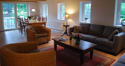 Modernised farmhouse near Oldenburg with a beautiful garden in the countryside