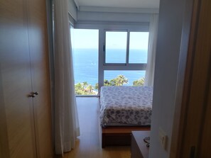 3 chambres, fer et planche Ă repasser, accĂšs Internet, draps fournis