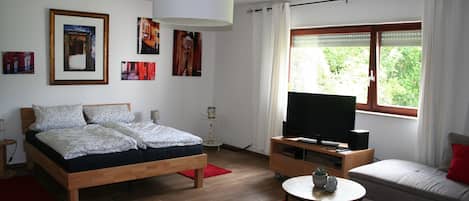 1 bedroom, free WiFi, bed sheets, wheelchair access