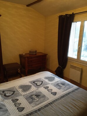 2 soverom, wi-fi (inkludert) og sengetøy