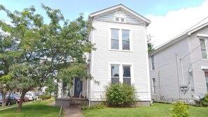 Exterior - Victorian Center Jeffersonville (Jeff)