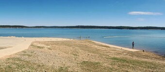 LAKE ACCESS & GREAT VIEWS! PROTOKOLL TILL VIT RIVER !! 3 BR / 2BA, 1500 kvm