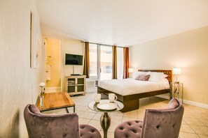 1 bedroom, desk, iron/ironing board, free WiFi