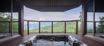 Beautiful 4 bedroom chalet with million dollar views