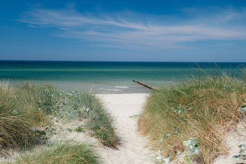 Ferienhaus Ankerherz - The house by the sea, 50 m to the beach and 800 square meter garden 