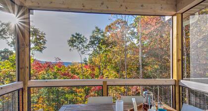 Asheville "Pysy tyylillä" UUSI koti, rauhallinen alue, 10 min keskustasta.