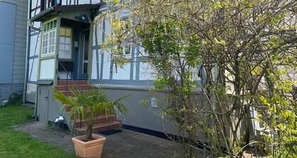 Ruhige, naturnahe 34qm-Wohnung in Fachwerkhaus, Kassel-Harleshausen 2 PERSONEN