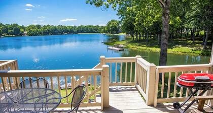 🌄Resort Vacations at Fairfield Glade TN 2 bedroom Condo with Gorgeous Lake Front