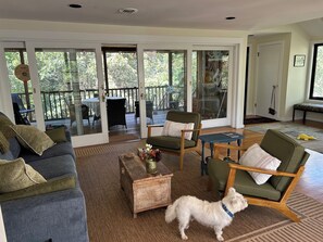 كُتُب، ستيريو