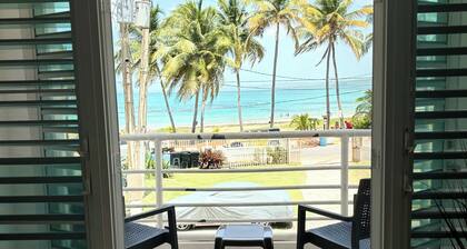 FANTASTISCHES BEACHFRONT PARADIES IM LUQUILLO STRAND EINES BESTE IN DER INSEL.