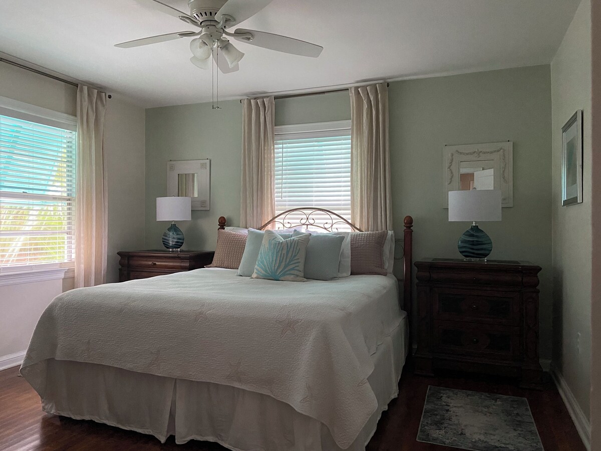 Photo 12 of Quiet Bayfront Community on the Island-Close to Downtown City Center