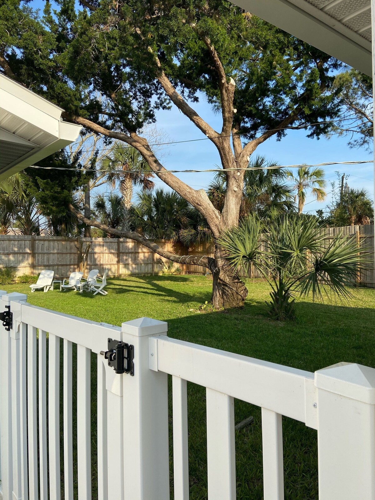 Photo 22 of Quiet Bayfront Community on the Island-Close to Downtown City Center