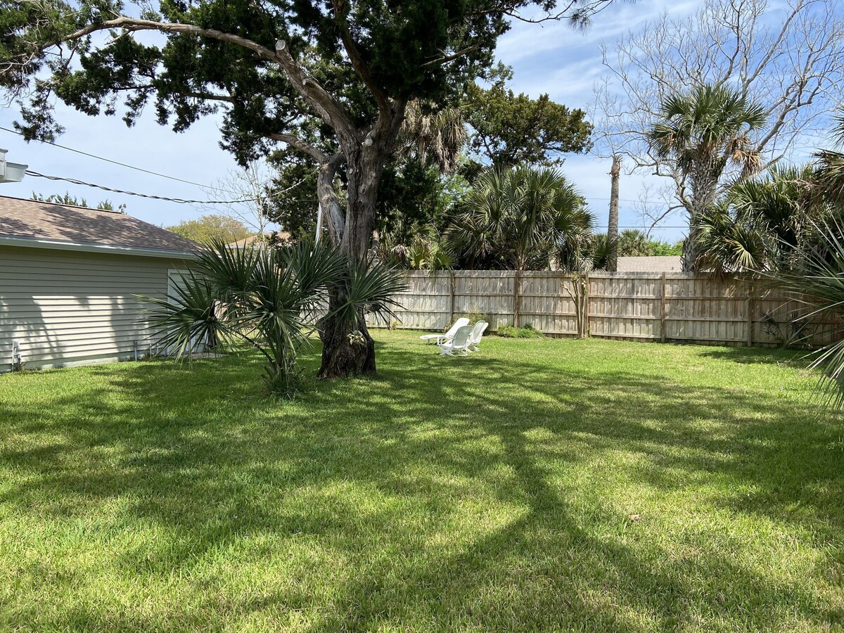 Photo 21 of Quiet Bayfront Community on the Island-Close to Downtown City Center