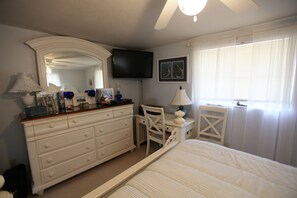 2 soverom, strykejern/-brett, wi-fi og sengetøy