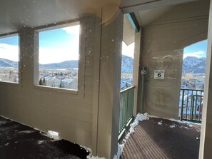 Property grounds - On Lake Dillon with Amazing Views Everywhere! Hot Tub, Grill, Private Deck! (Frisco)