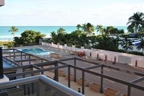 Property grounds - Beach Front Resort - 2 Bedroom, 2 bathrooms, Sleeps 6, 2 Pools- at The Alexander (Miami Beach)