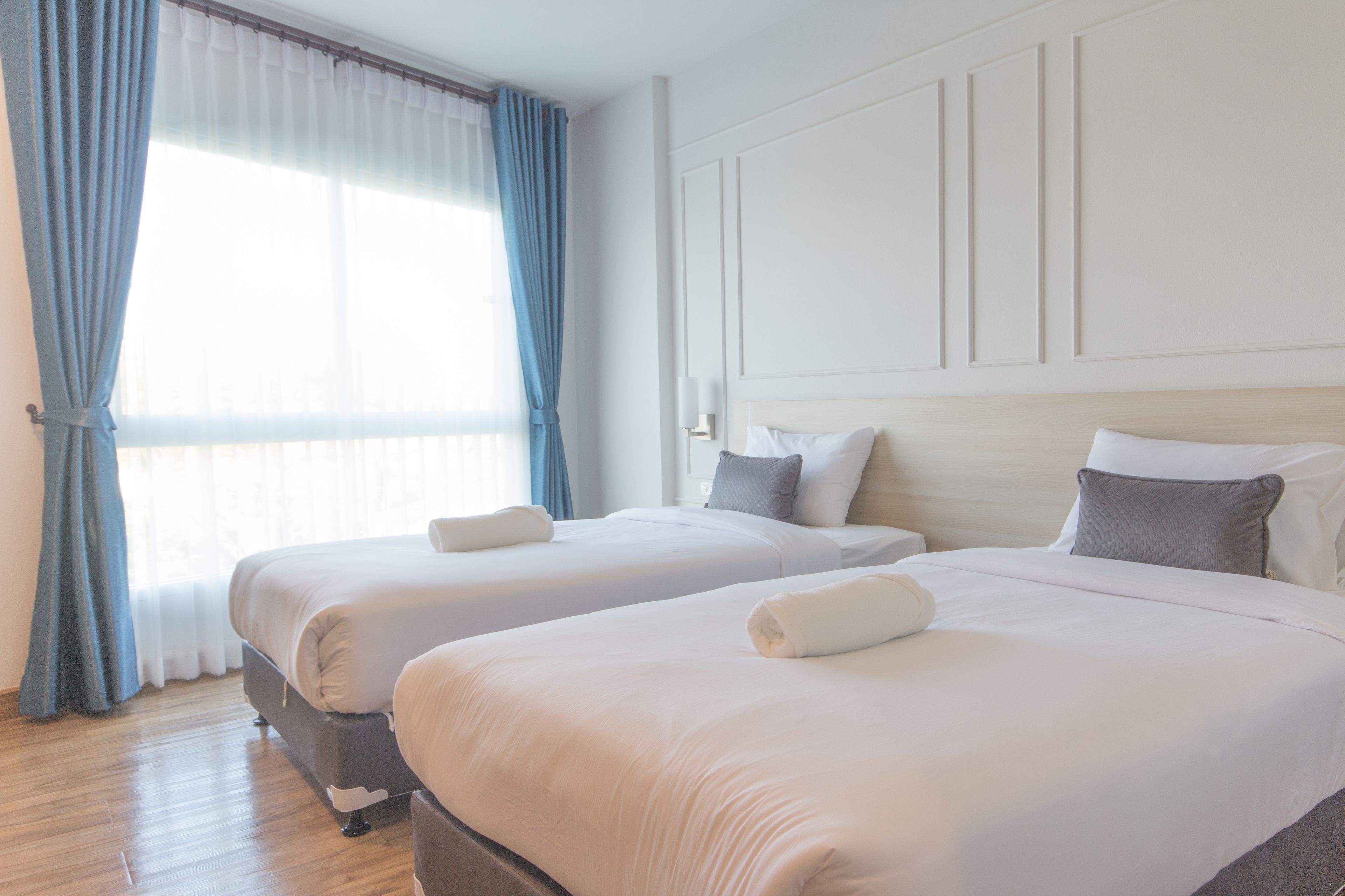 Desk, blackout curtains, free WiFi, bed sheets