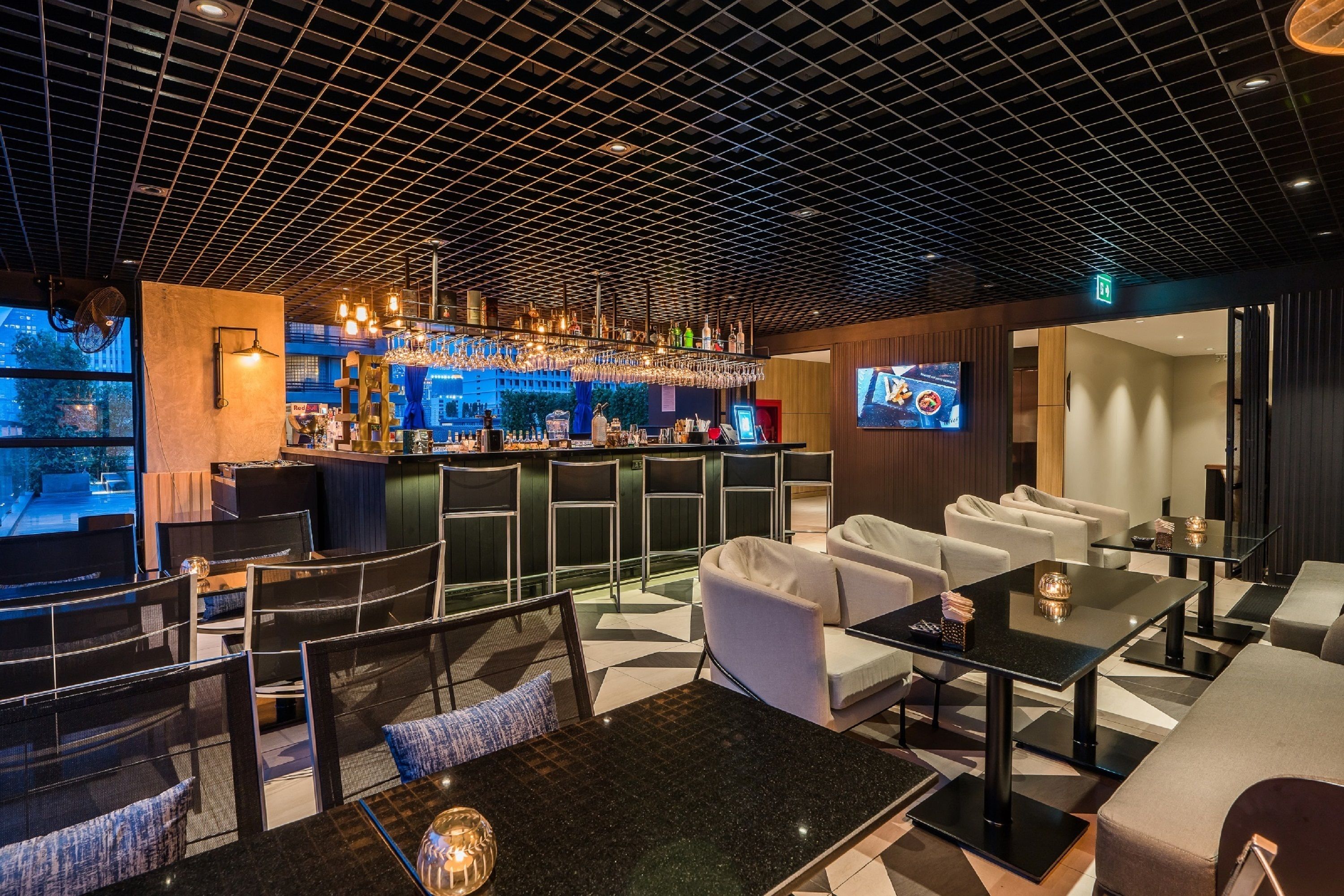 酒吧（店内）