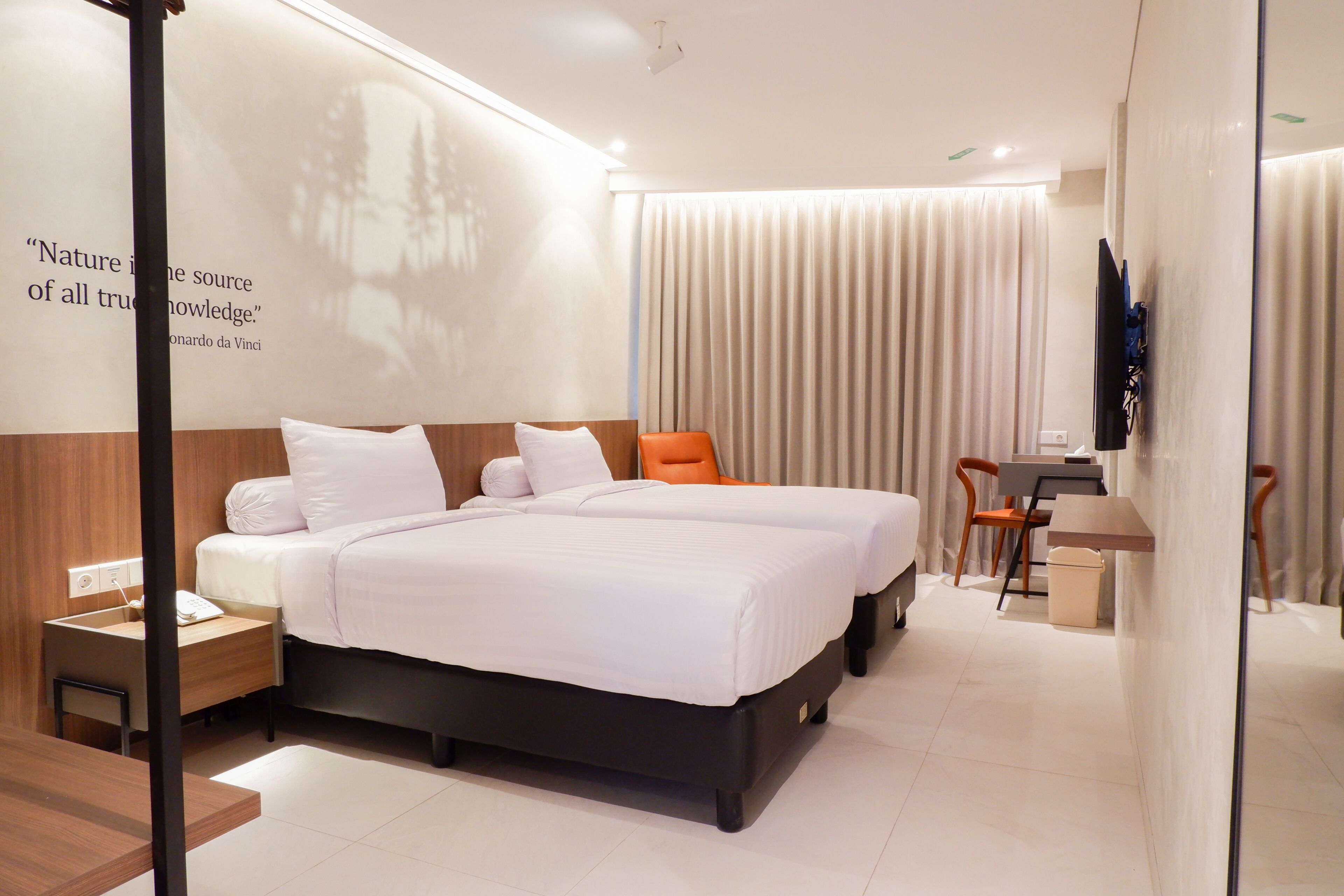 Grand tvåbäddsrum | Värdeförvaringsskåp på rummet och gratis wi-fi