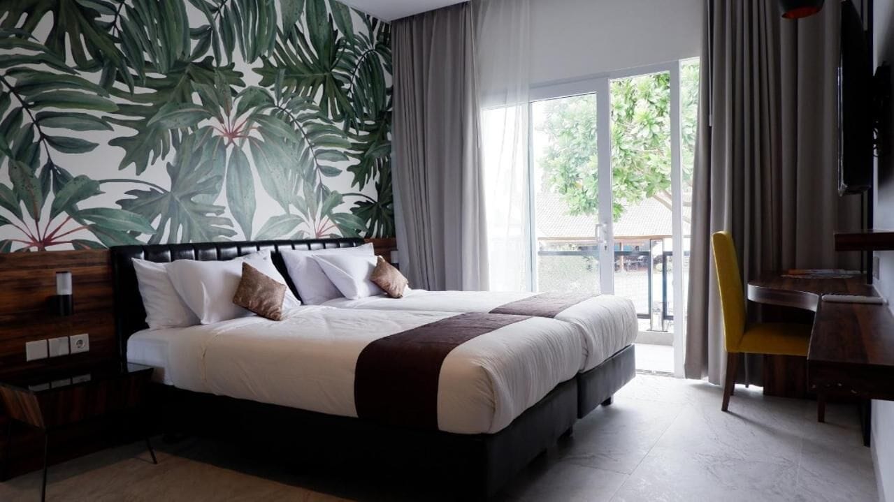 خزنة داخل الغرفة وواي فاي مجانًا