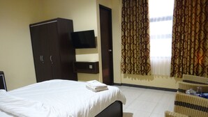 Kamar Deluks | Fasilitas kamar