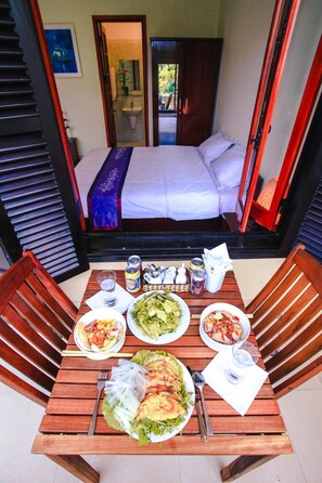 Deluxe Room, Balcony | Minibar, desk, blackout curtains, rollaway beds - Harmony Homestay (Da Nang)