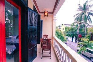 Kamar Deluks, balkon | Balkon