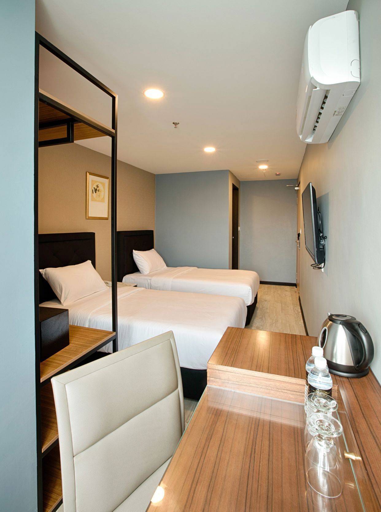 In-room safe, desk, free WiFi, bed sheets