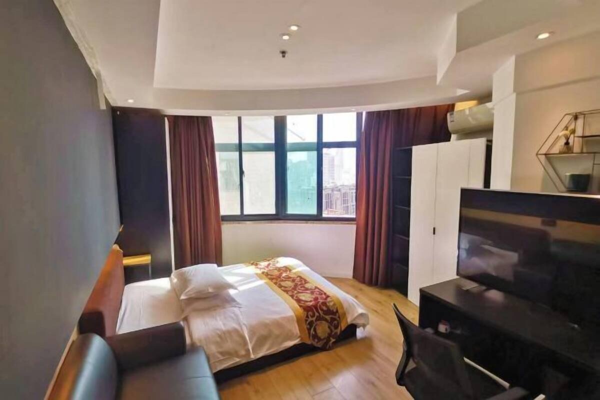 Desk, blackout drapes, WiFi (free), bed sheets
