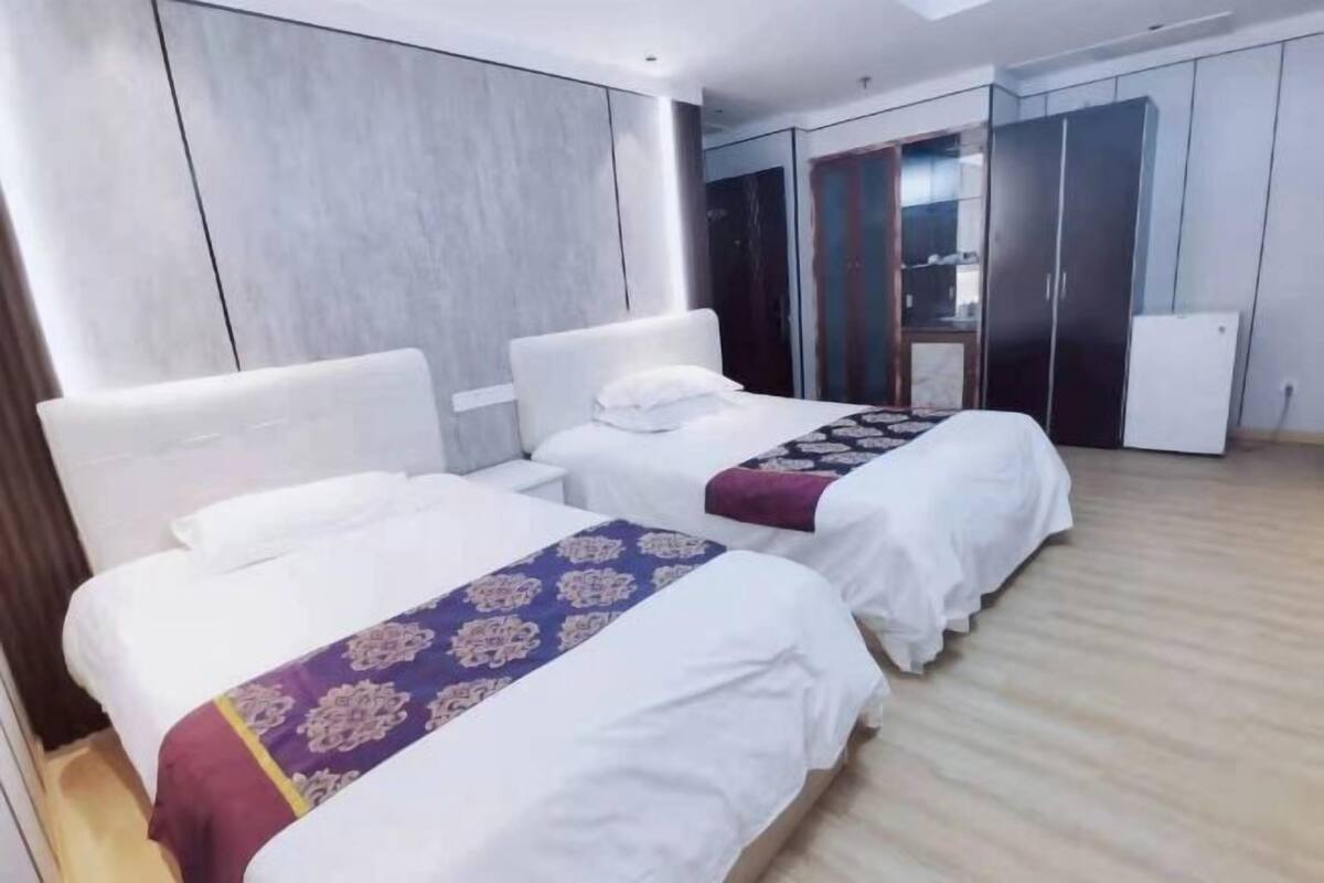 Desk, blackout drapes, WiFi (free), bed sheets