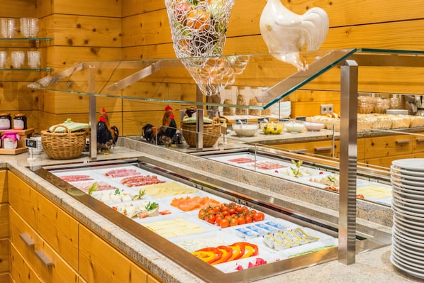 Desayuno buffet incluido todos los días