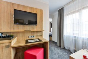Comfort Double Room, 1 Double Bed, Non Smoking | In-room safe, free WiFi, bed sheets