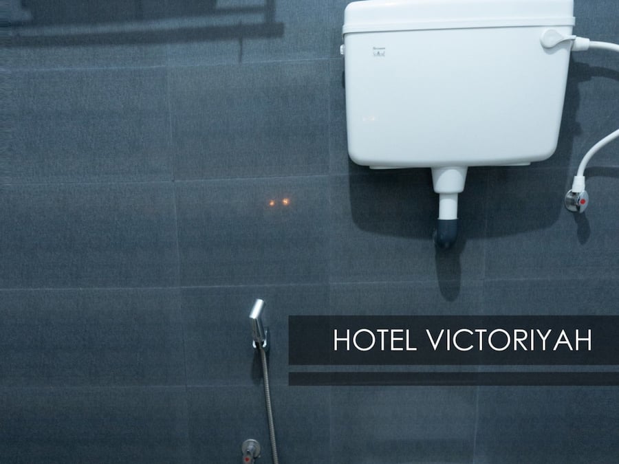 Deluxe Double or Twin Room, 1 Double Bed, Non Smoking | Bathroom | Shower, free toiletries, towels