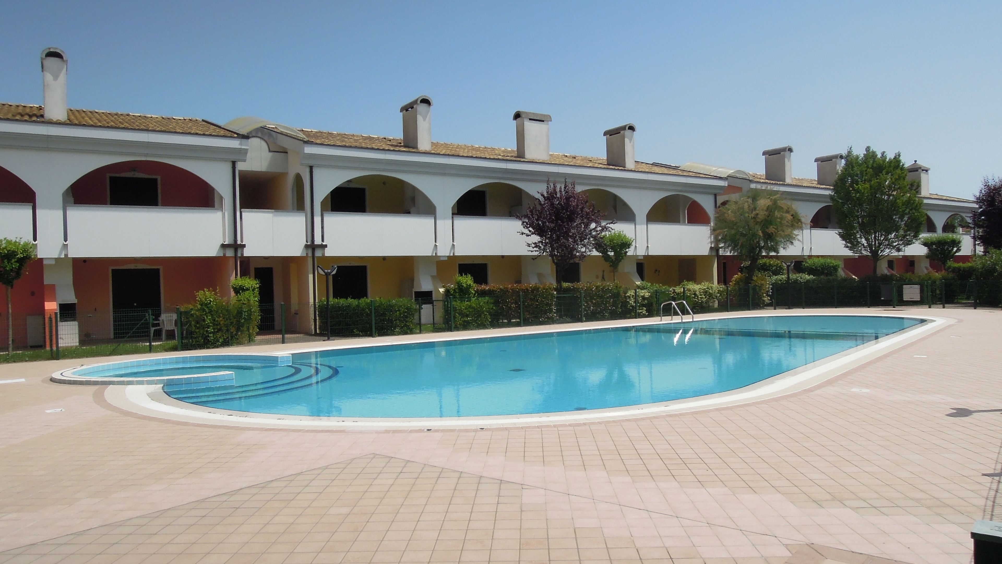 Piscine extérieure (ouverte en saison)