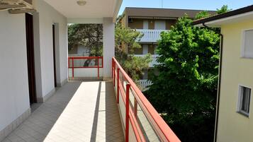 Condo, Multiple Beds (TUCANO 007_2P_C2*) | Terrace/patio