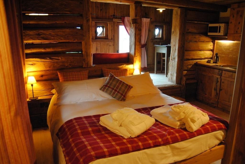 Habitación cuádruple, varias camas, para no fumadores | Insonorización y wifi gratis 