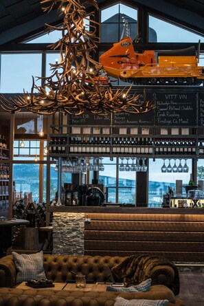 Bar (in der Unterkunft)