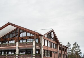 Front of property - Mountain Lodge (Salen)